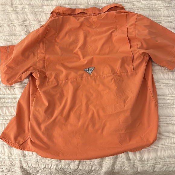 Columbia men’s Omnishade short sleeve - Picture 2 of 2